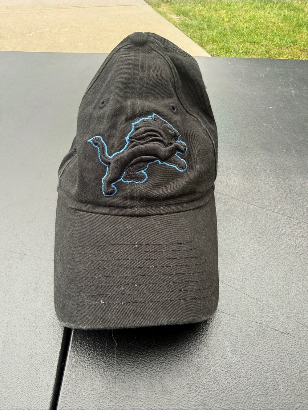 New Era Detroit Lions black cap with blue